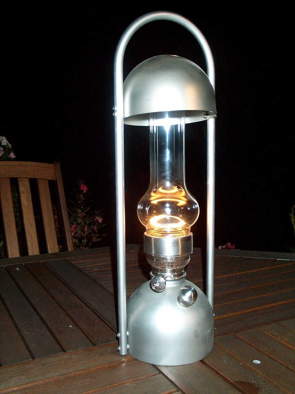 H2E oil lamp